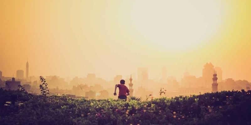 当波西米亚风邂逅全屋定制：上海易饰家教你打造会呼吸的收纳艺术