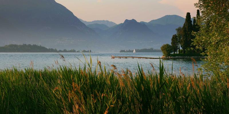 装修完工只是开始？上海易饰家售后服务深度体验：看专业团队如何守护你的家居设计